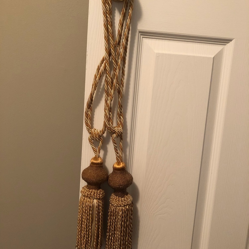 Tassels - Picture 3 of 5
